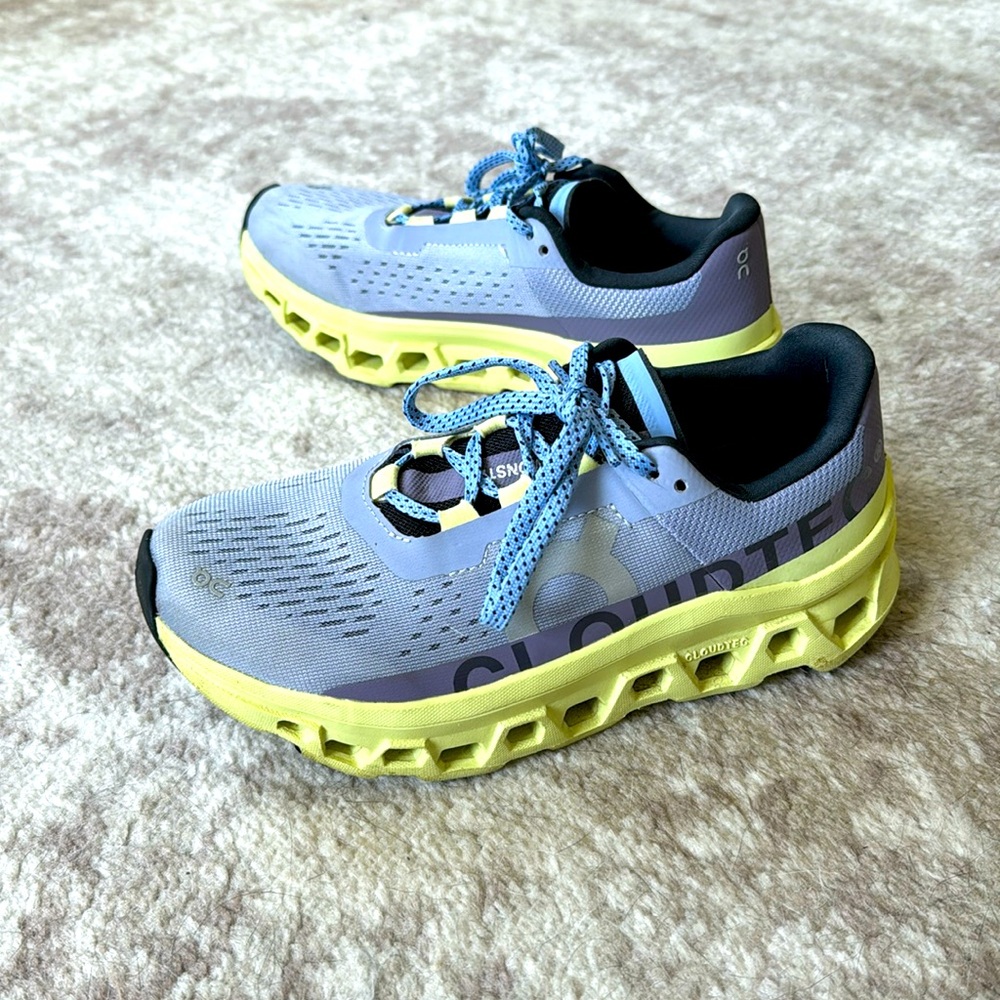 On Cloudmonster Sneakers (Womens)